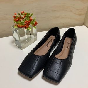 L’intervalle Black Leather Quilted Ballet Flats SIZE 38